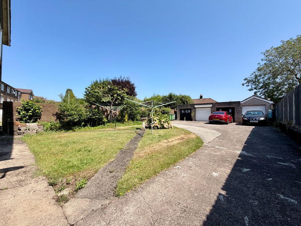 Property photo 2 of 14 Img_3335