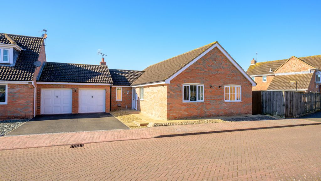 Property photo 1 of 24