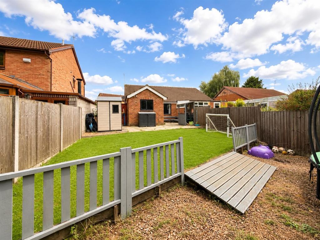 Property photo 3 of 18 14