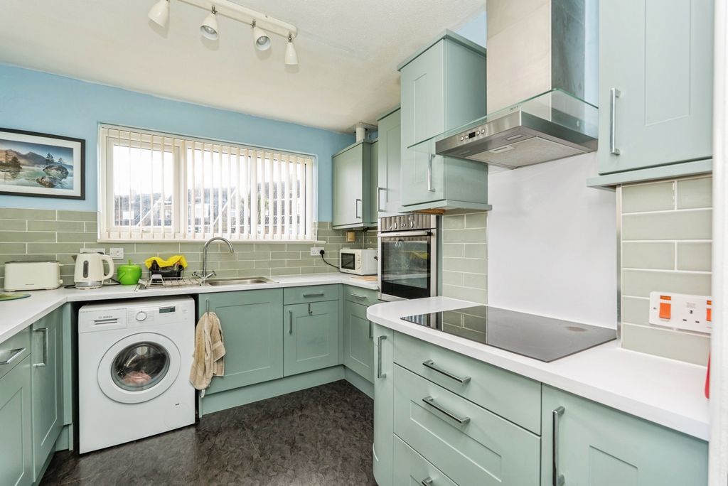 Property photo 2 of 11 Photo