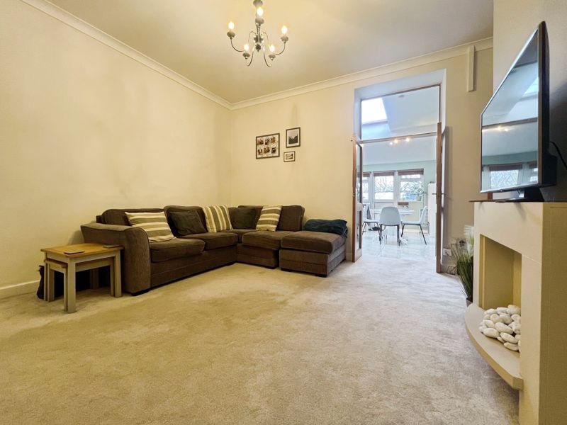 Property photo 3 of 17 Dining Room