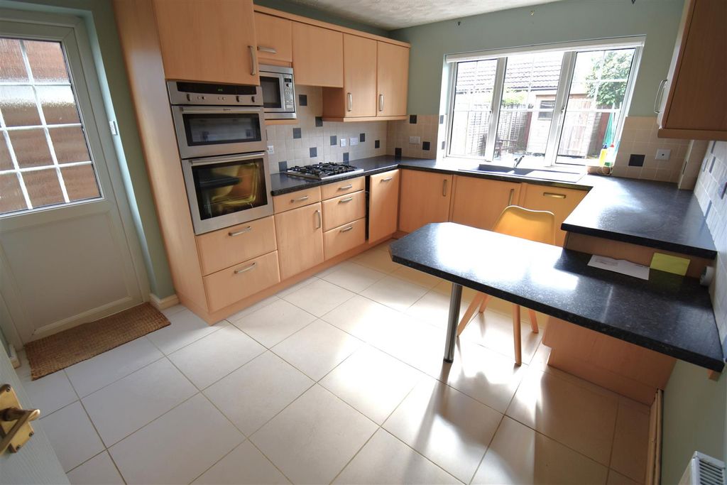 Property photo 3 of 20