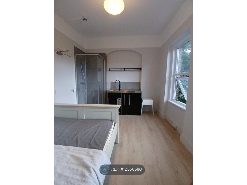 Property photo 2 of 3