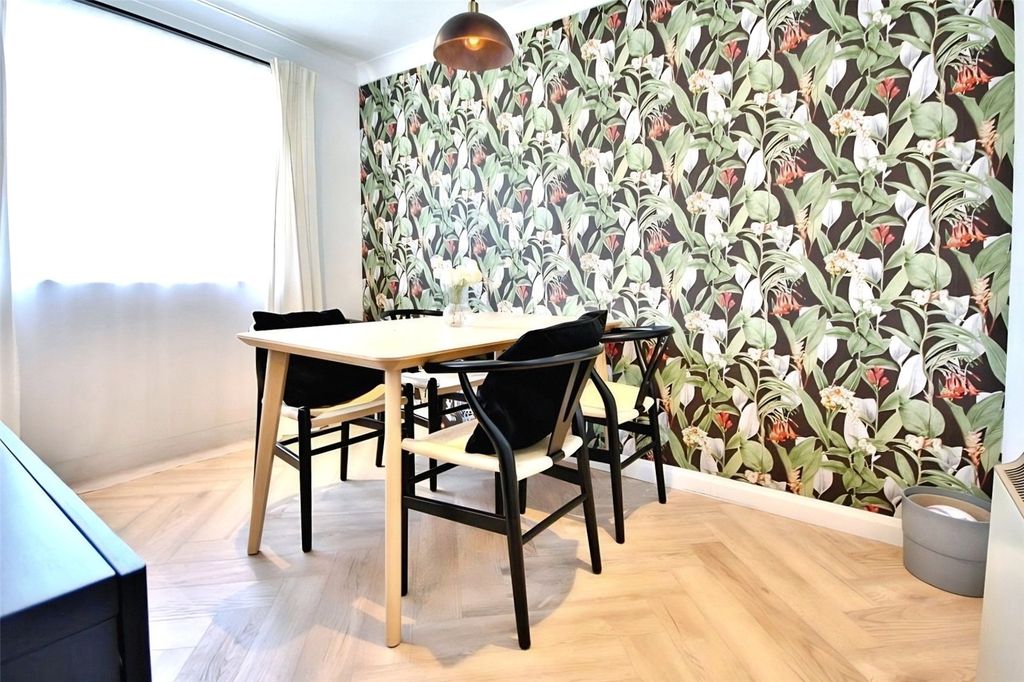 Property photo 3 of 10 Living/Dining Room