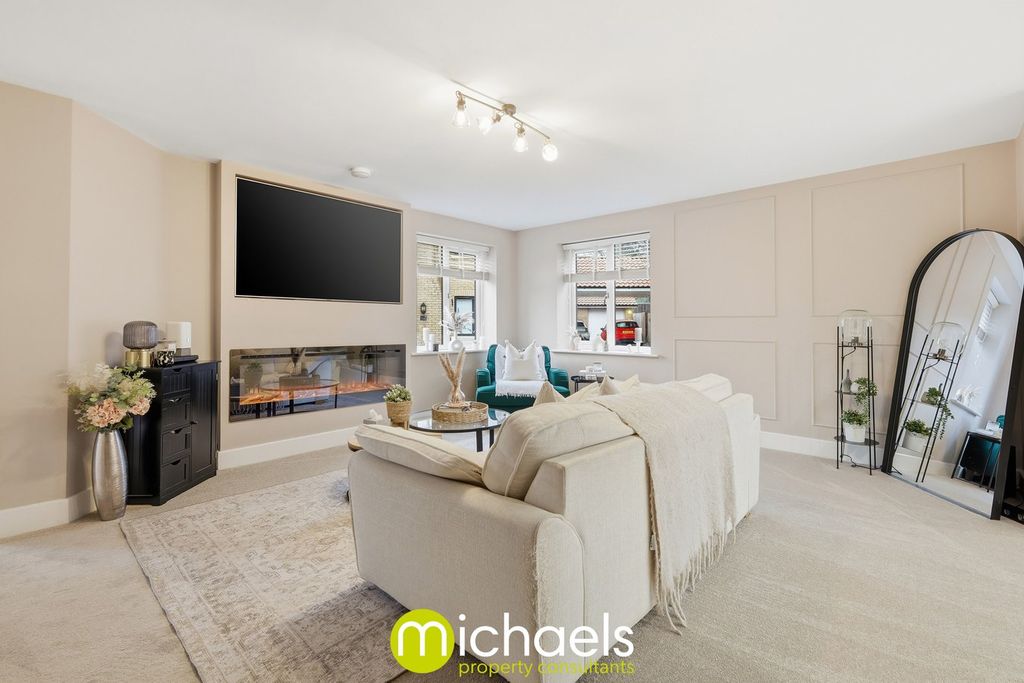 Property photo 3 of 28