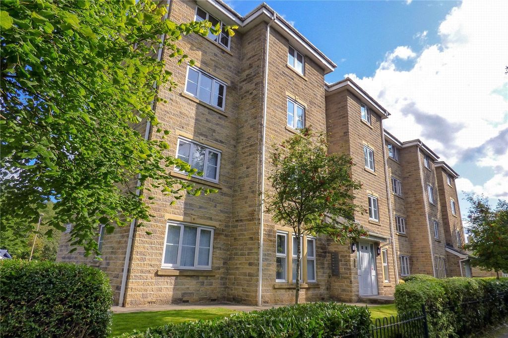 Property photo 1 of 14 Front