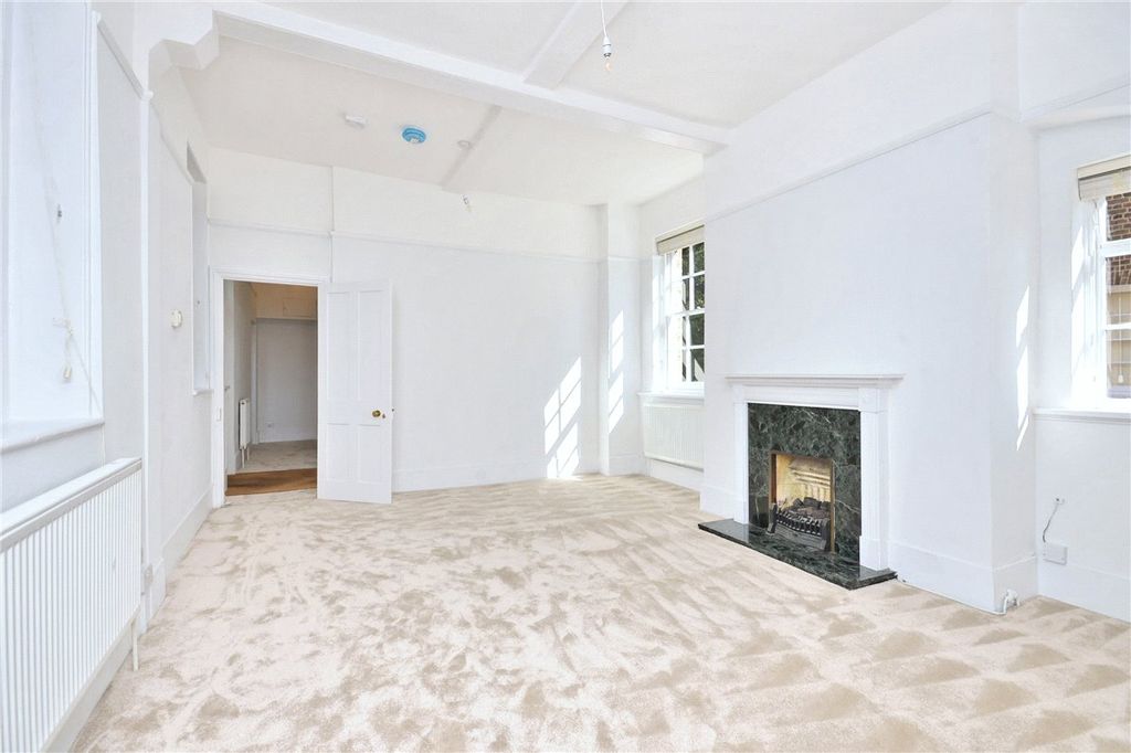 Property photo 2 of 14 Picture No. 37