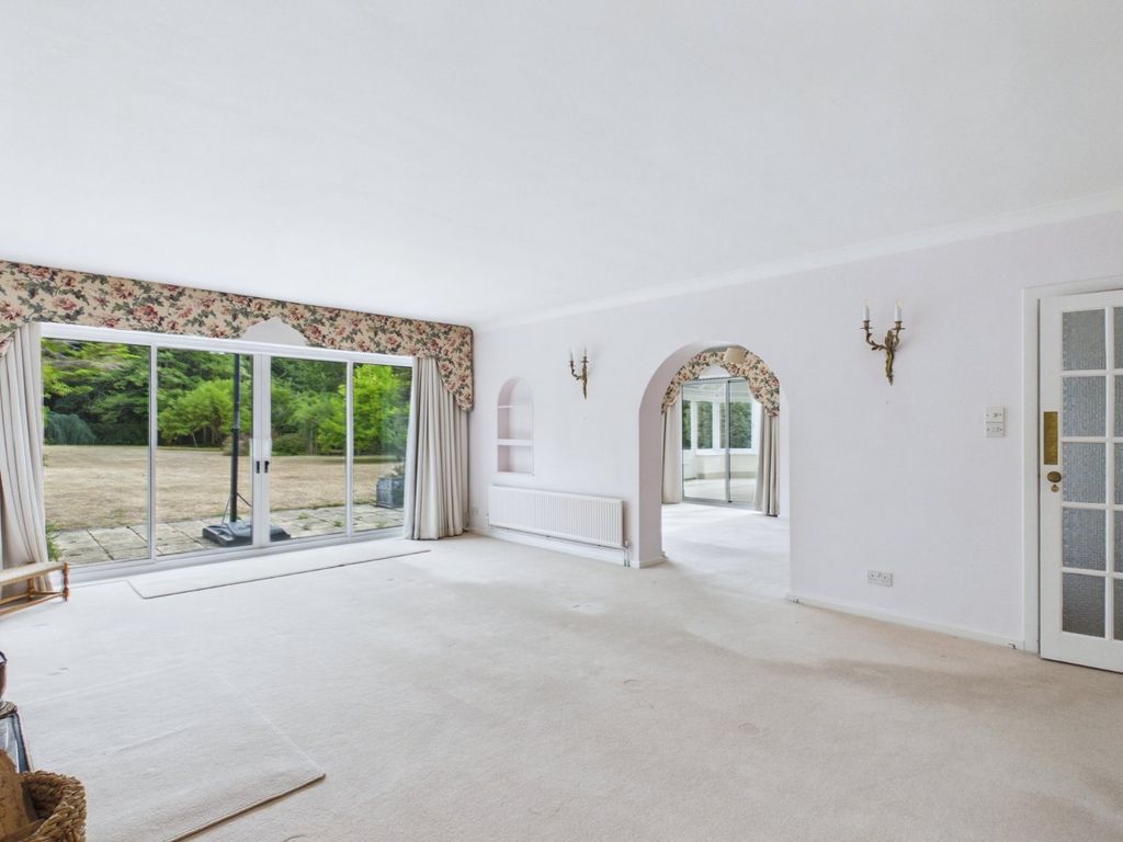Property photo 2 of 33 Picture No. 56