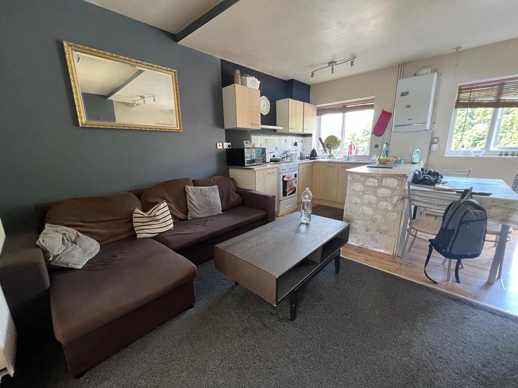 Property photo 2 of 7