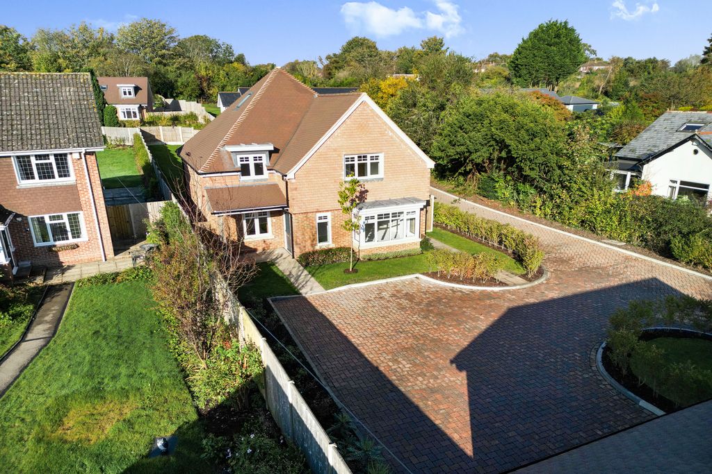 Property photo 3 of 30