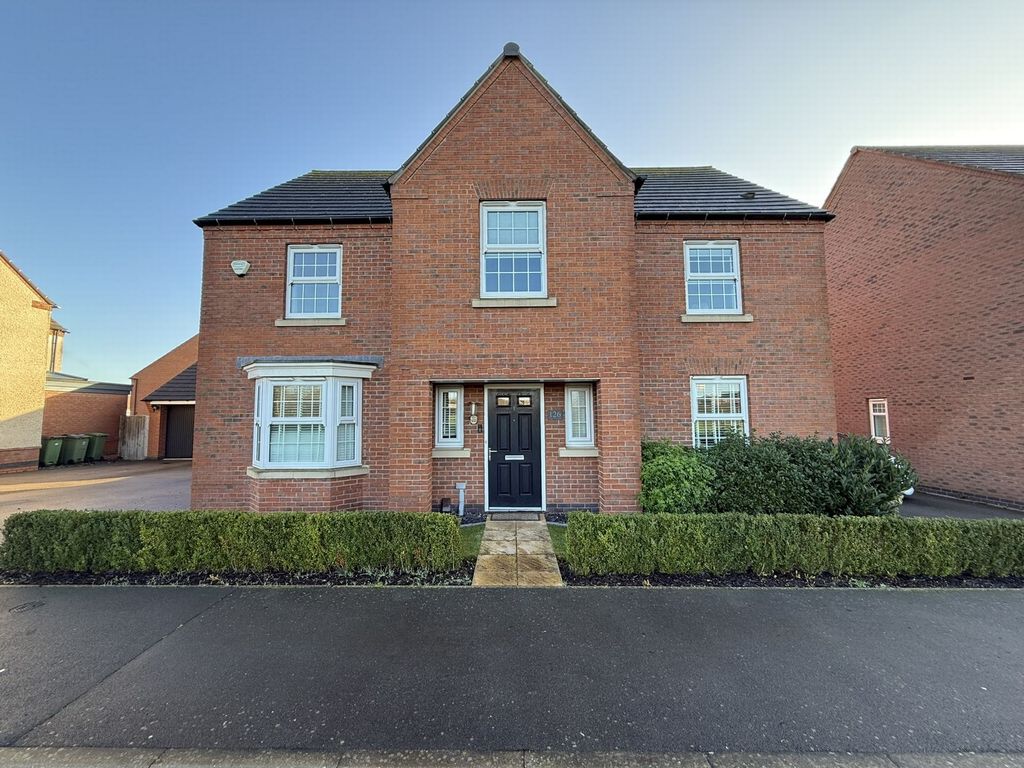 Property photo 1 of 19 Front