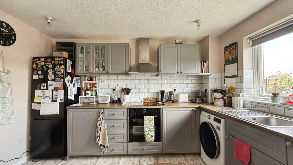 Property photo 3 of 10 Open Plan Living Accommodation