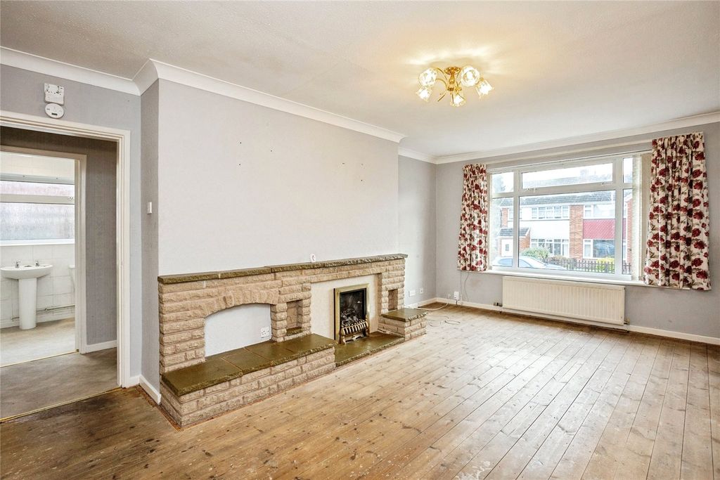 Property photo 2 of 24 Picture No. 13