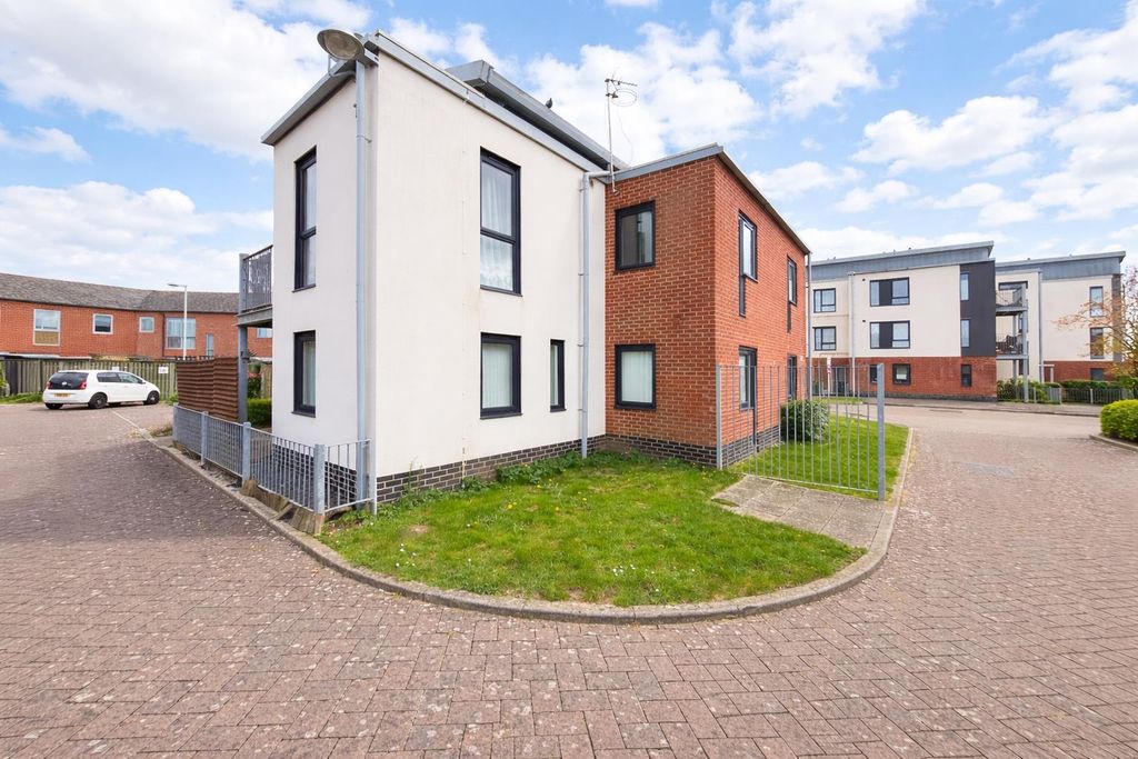 Property photo 1 of 6 Front Shot.Png