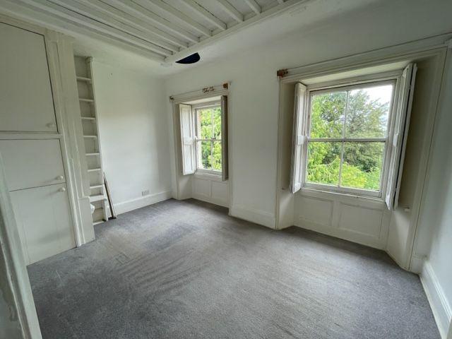 Property photo 2 of 7 Bedroom