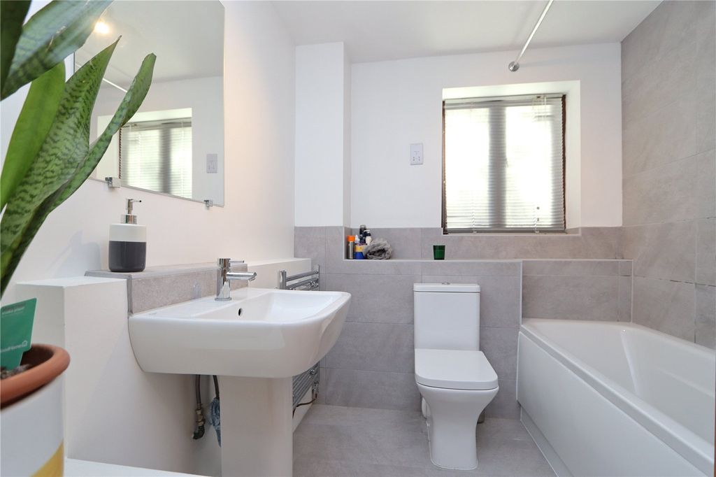 Property photo 2 of 15 Picture No. 06