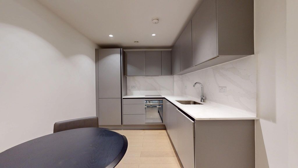 Property photo 2 of 14 Kitchen