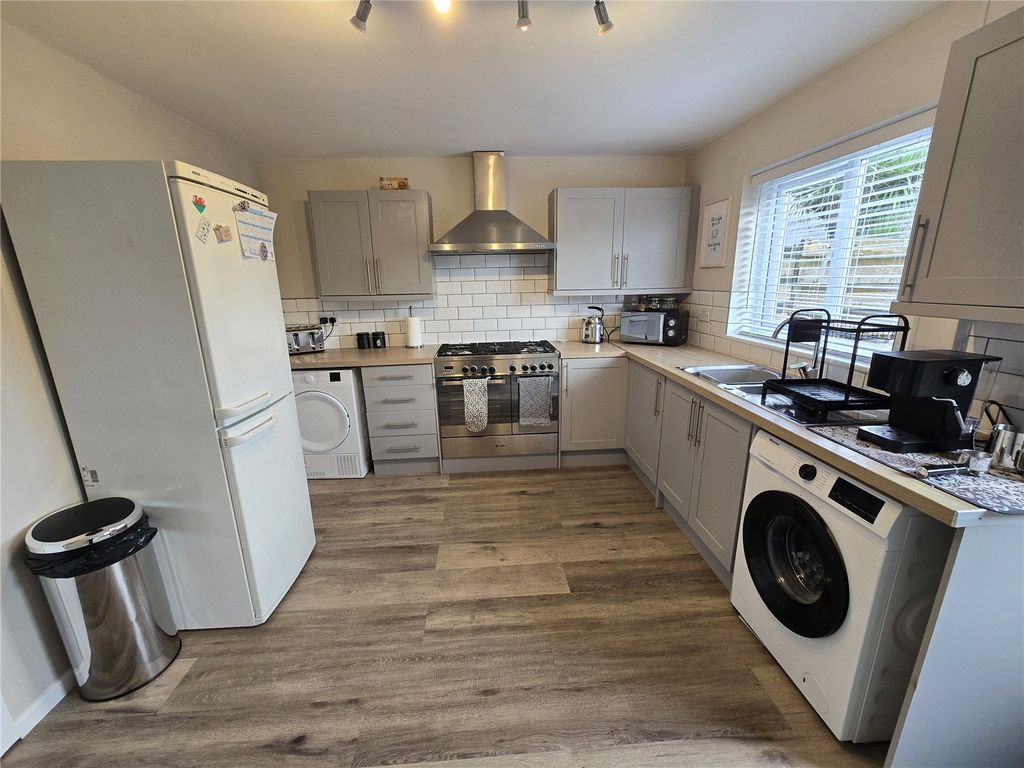 Property photo 3 of 13 Picture No. 09