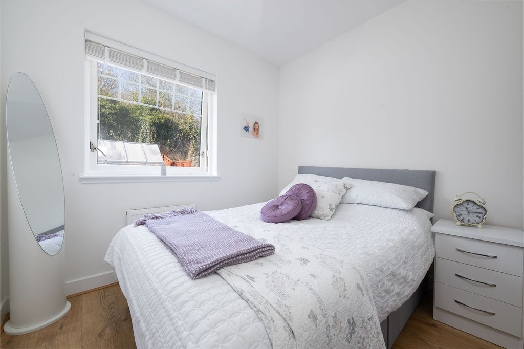 Additional image 14 of 3 bed end terrace house for saleHollybush Lane, Port Glasgow PA14