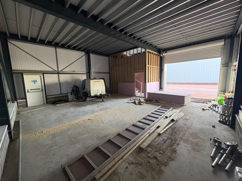 Property photo 2 of 6 Photo 3