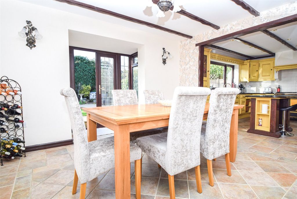 Property photo 3 of 17 Picture No. 06