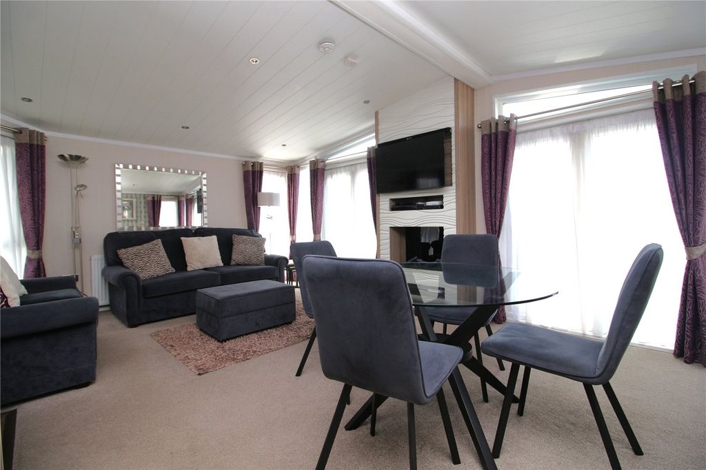 Property photo 2 of 13 Picture No. 02