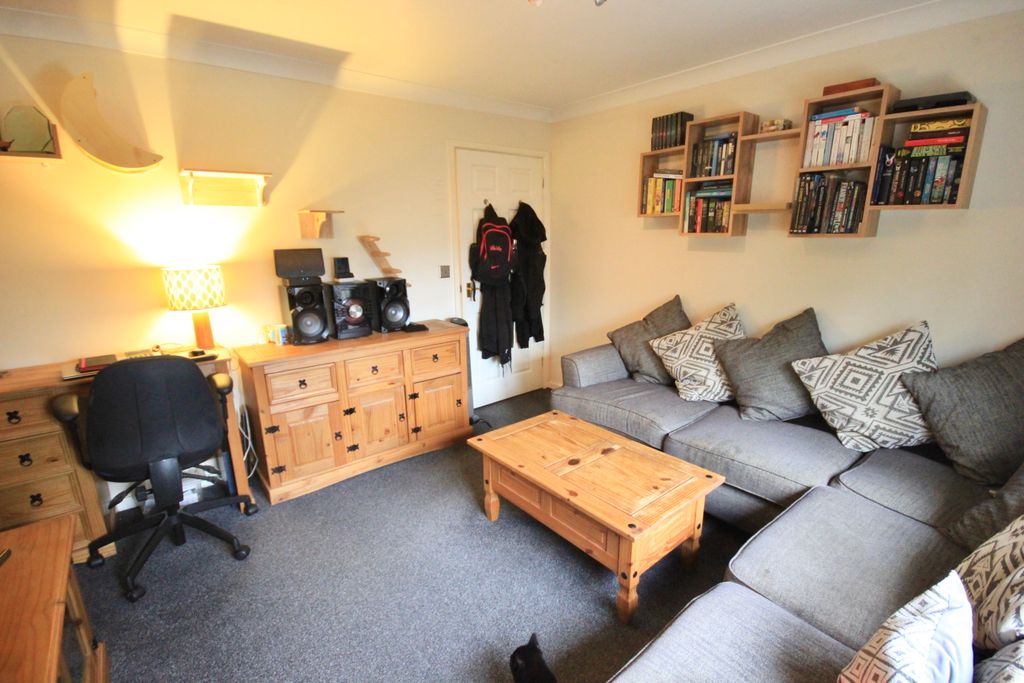 Property photo 3 of 15