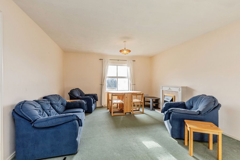 Property photo 2 of 11 Pbox-Img.Jpg