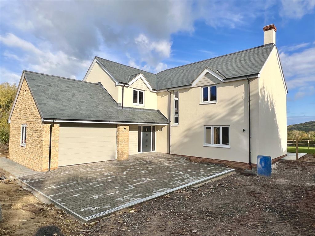 Property photo 1 of 17 Front Elevation