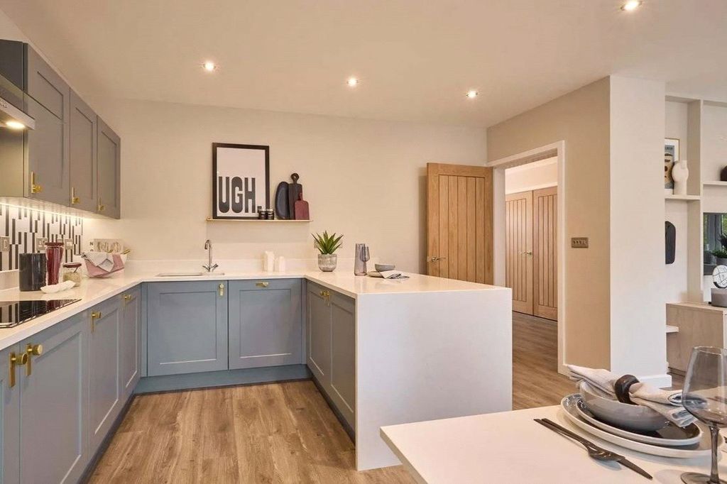 Property photo 2 of 12 Kitchen
