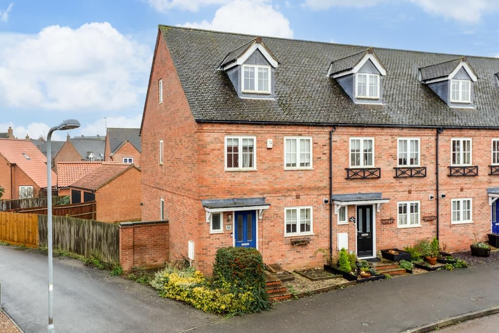 Property photo 1 of 31 14 Rose Hill Way, Mawsley-1.Jpg