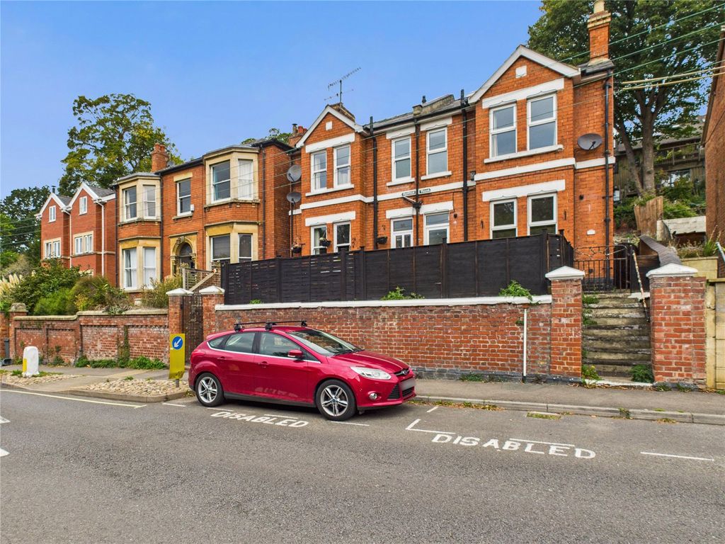 Property photo 1 of 16 Picture No. 18