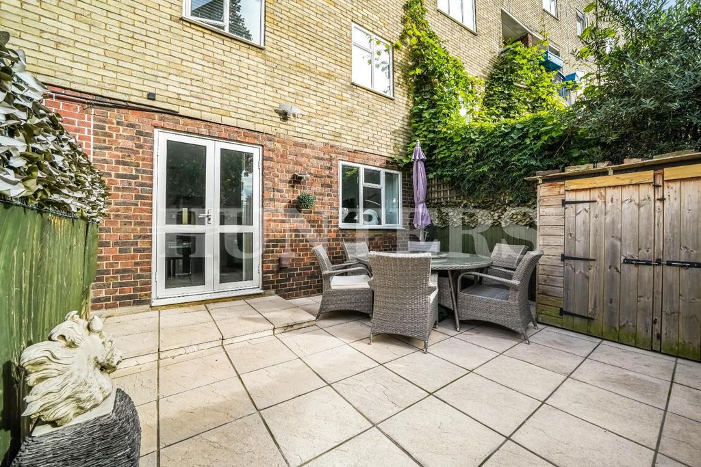 Property photo 2 of 17 4.Jpg