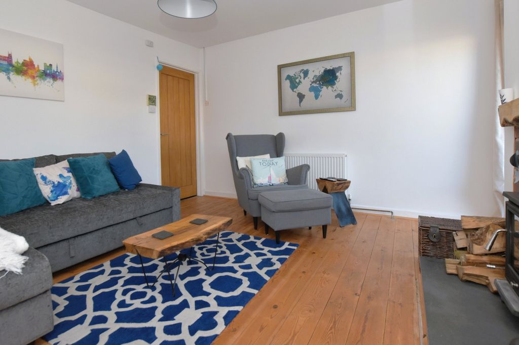 Property photo 3 of 13 3 - Living Room