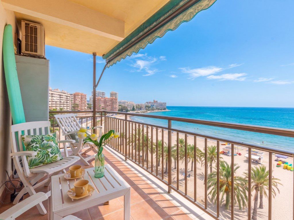 Property photo 1 of 23 Frontline Apartment On Muchavista Beach With Stunning Sea Views