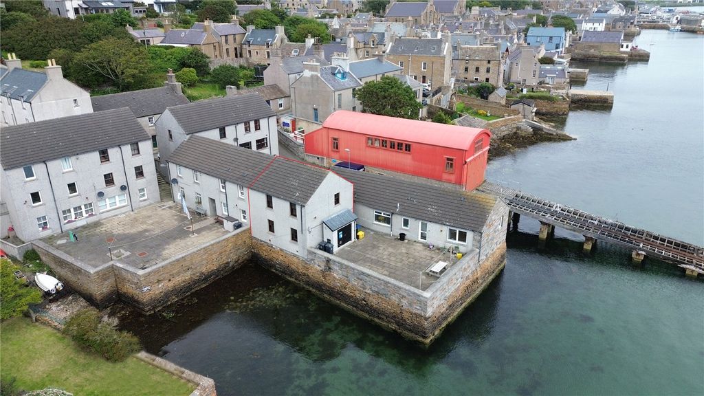 Property photo 1 of 33 Main (1)