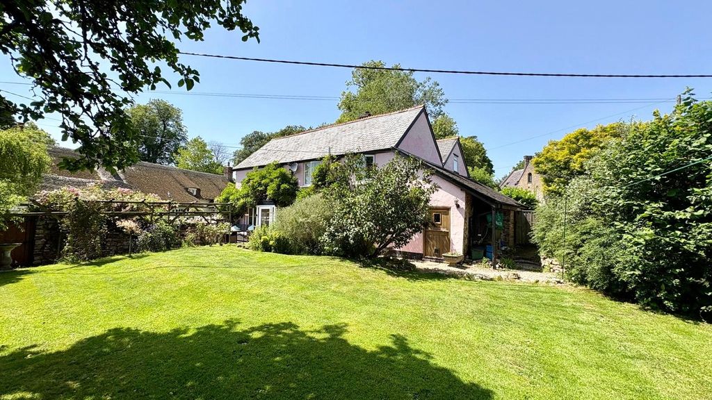 Property photo 3 of 29 Picture No. 28