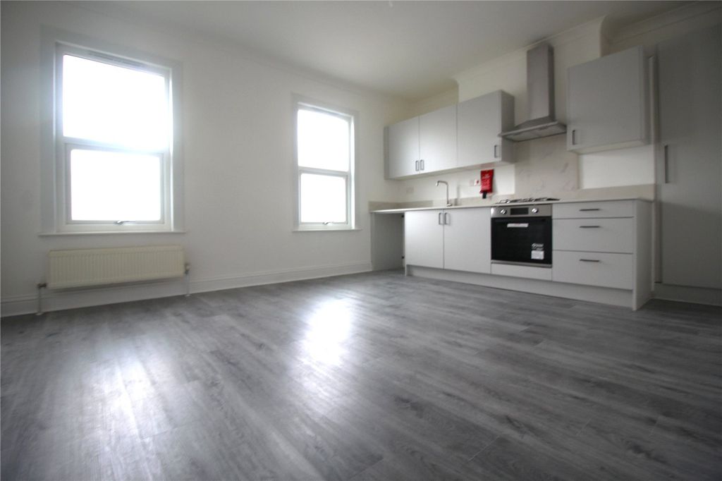 Property photo 1 of 7 Picture No. 05