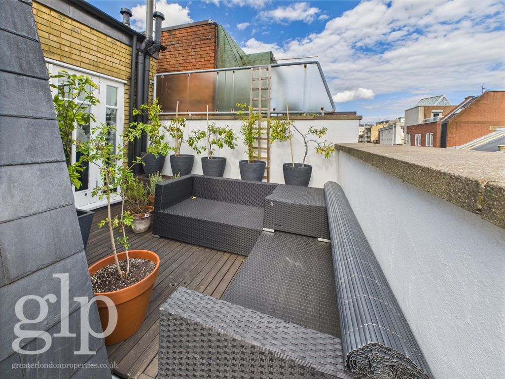 Property photo 2 of 27 4222183