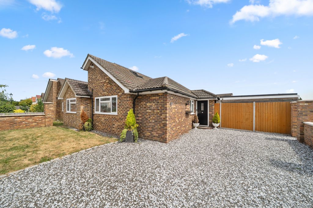 5 bed detached house for saleAddlestone, Surrey KT15