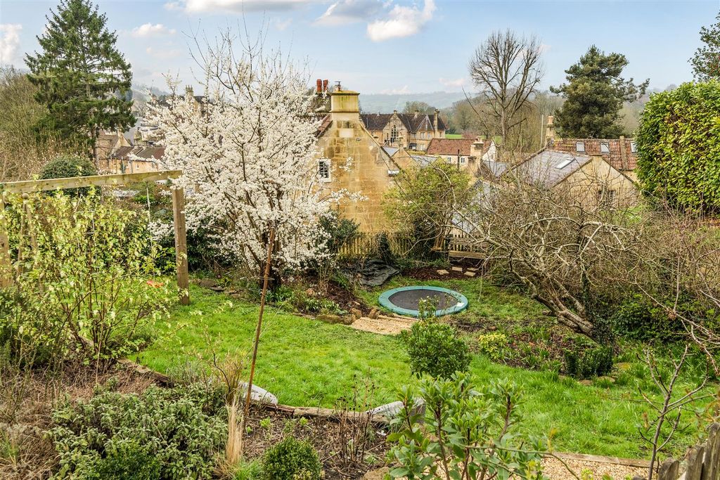 Property photo 3 of 21 Rear Garden.Jpg