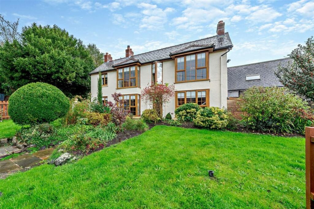 Property photo 1 of 30