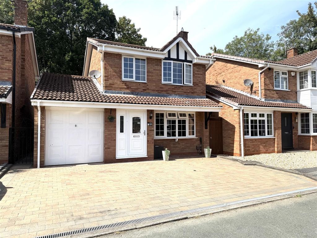 Property photo 1 of 25 25 The Shrubb.Jpeg