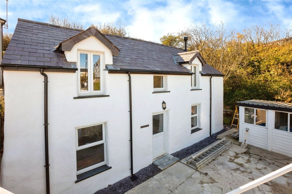 Property photo 1 of 11