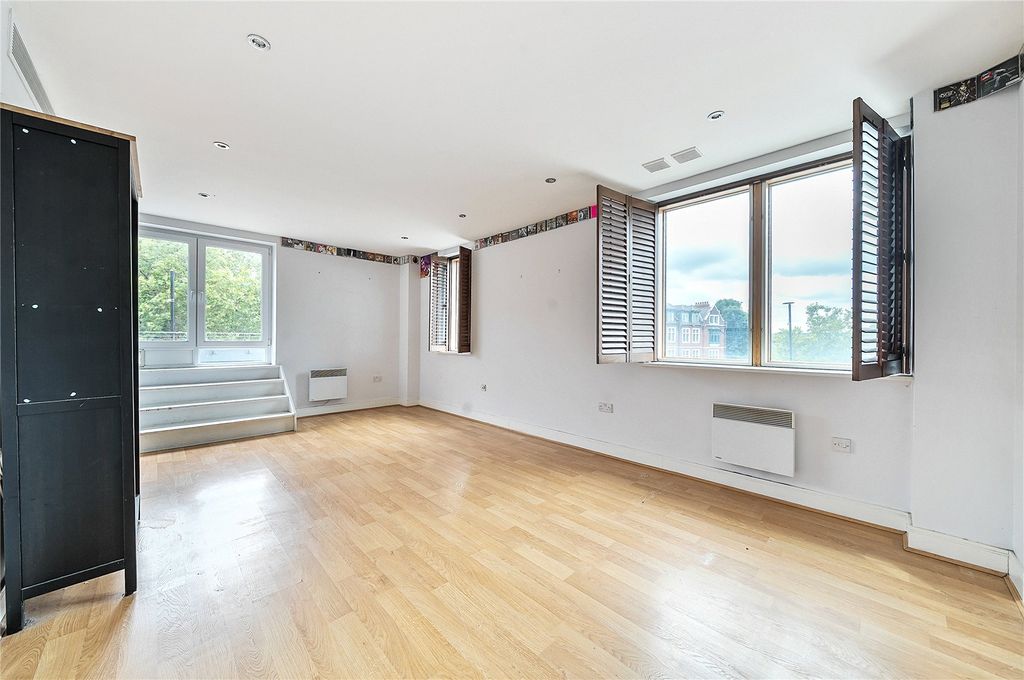 Property photo 1 of 19 Picture No. 27