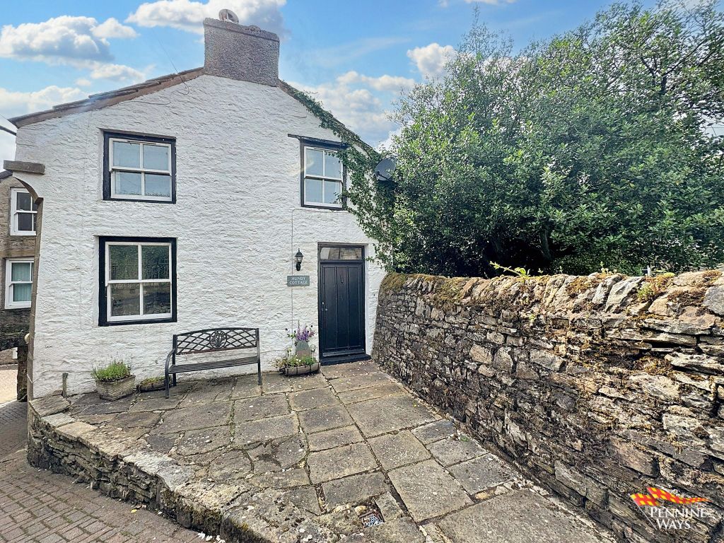 Property photo 2 of 25