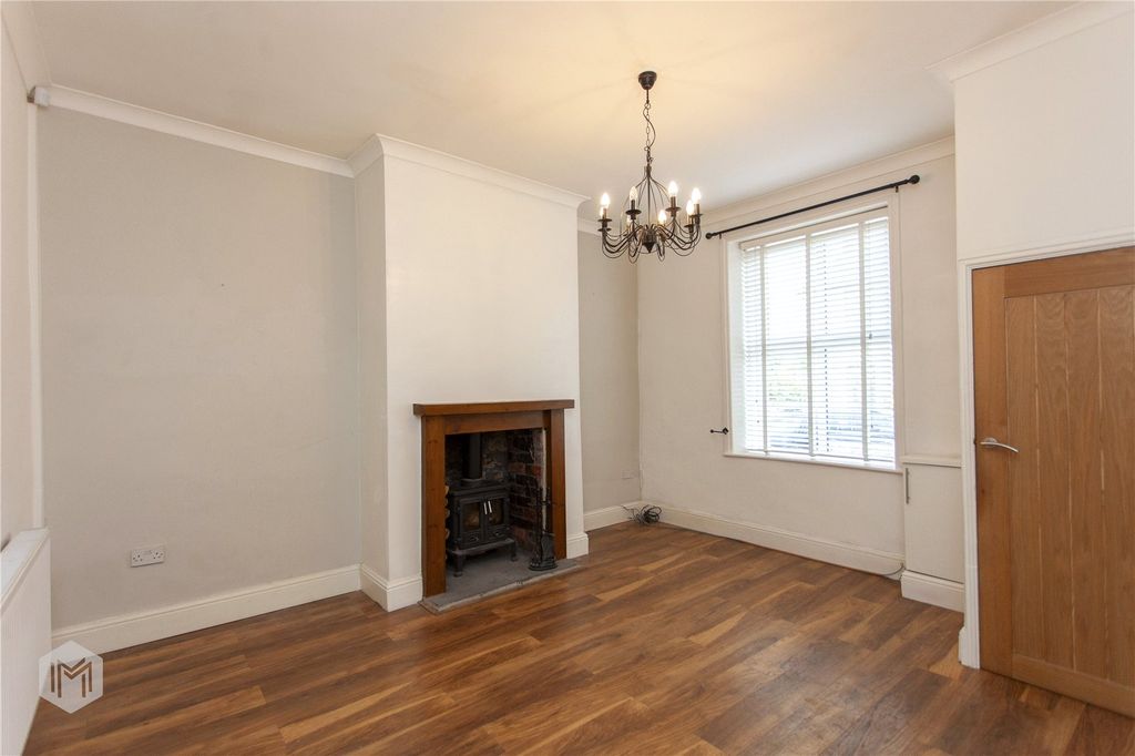 Property photo 3 of 17 Picture No. 06