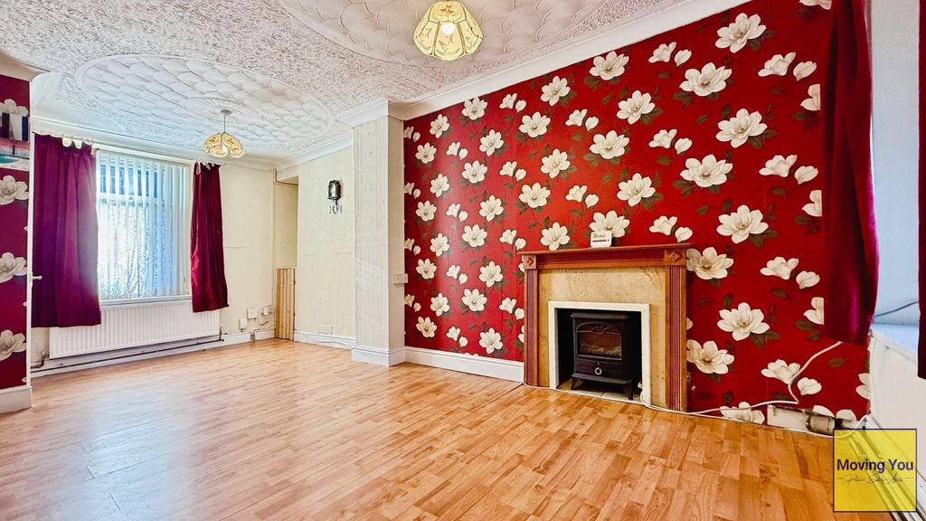 Property photo 3 of 17 Lounge Diner