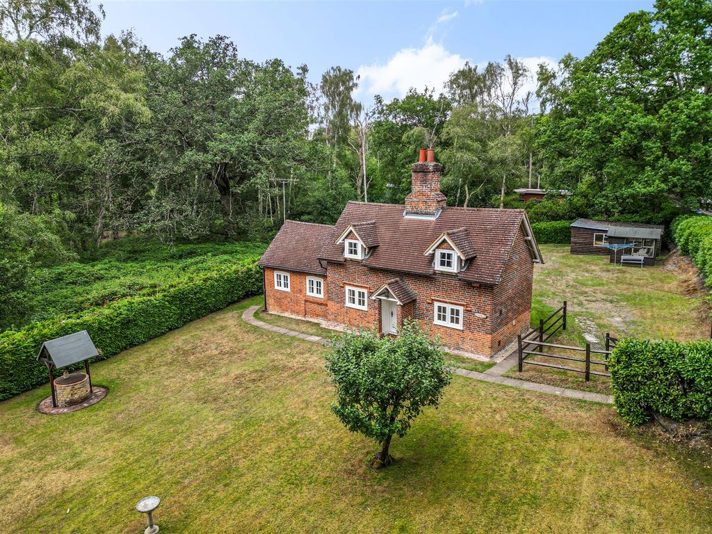 Property photo 1 of 8