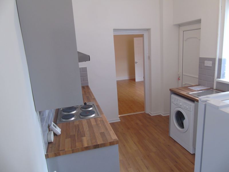 Property photo 3 of 10 Photo 7